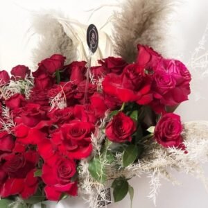 Pluto Flowers Velvet Roses