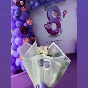 Pluto Flowers Scarlet Glow singel rose